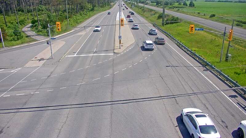 Traffic camera image at 2025-06-30 19:00:39