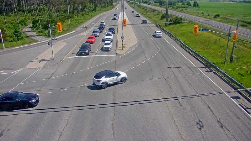 Traffic camera image at 2025-06-30 19:10:50