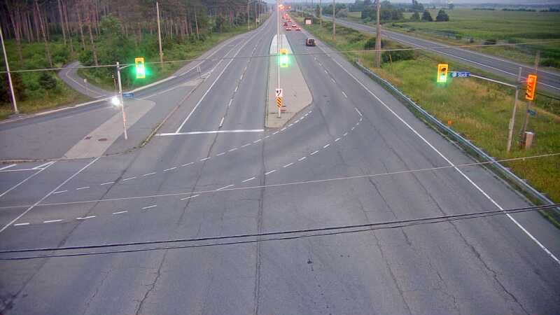 Traffic camera image at 2025-07-31 00:40:34