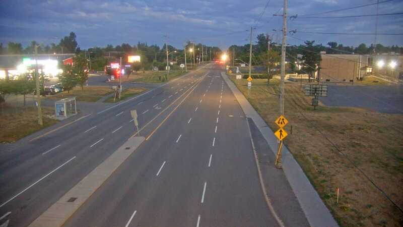 Traffic camera image at 2025-08-25 00:15:41