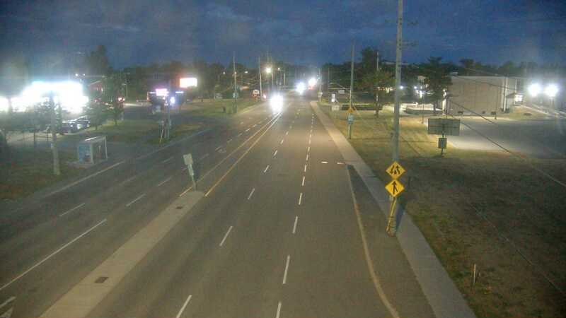 Traffic camera image at 2025-08-25 00:30:35