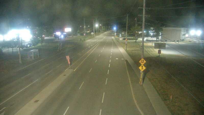 Traffic camera image at 2025-08-25 02:35:39