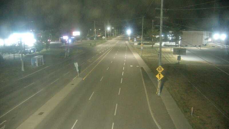 Traffic camera image at 2025-08-25 03:10:50