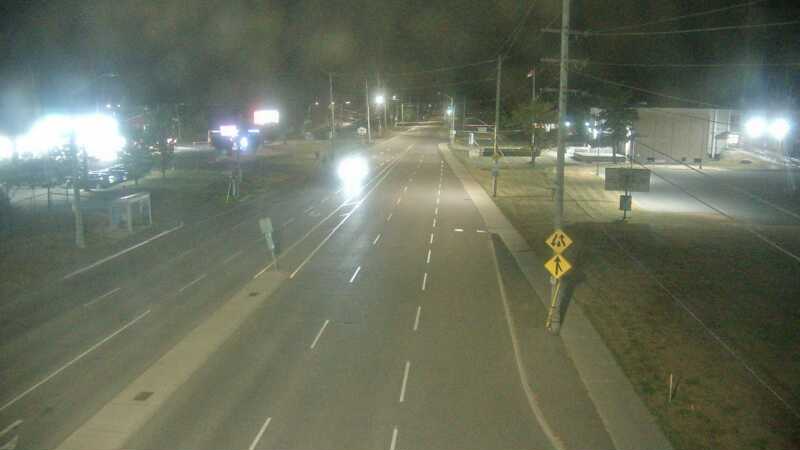 Traffic camera image at 2025-08-25 03:30:54