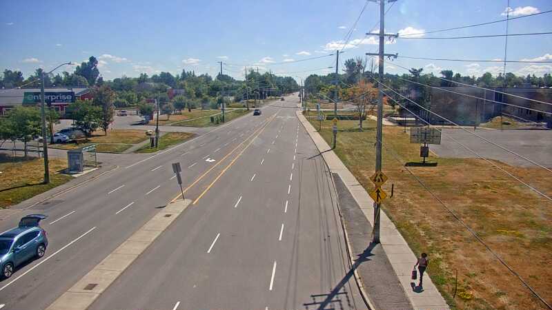 Traffic camera image at 2025-08-31 17:05:40