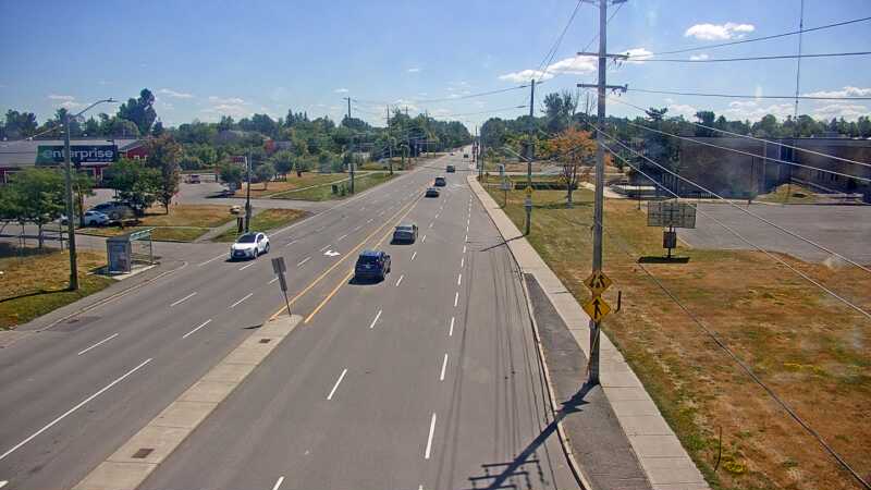 Traffic camera image at 2025-08-31 17:10:40