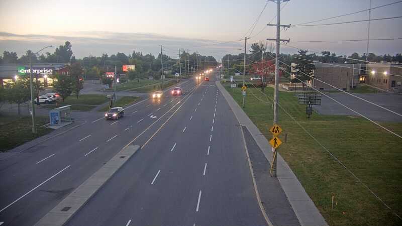 Traffic camera image at 2025-09-18 10:35:39