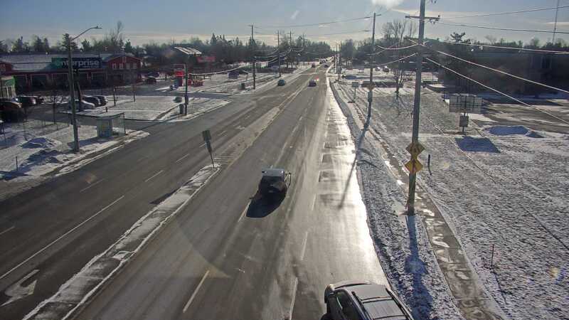 Traffic camera image at 2024-12-21 15:55:39