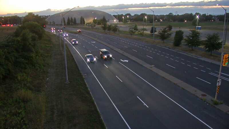 Traffic camera image at 2025-08-25 00:10:38
