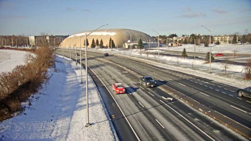 Traffic camera image at 2024-12-21 15:20:41