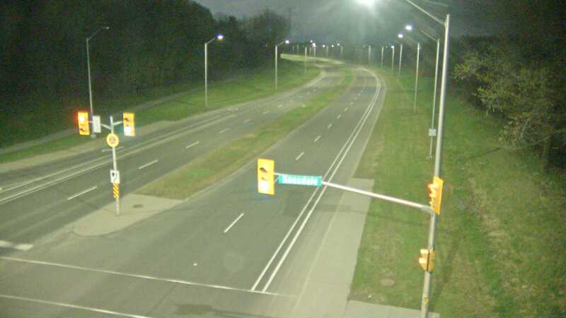 Traffic camera image at 2025-05-09 05:40:28