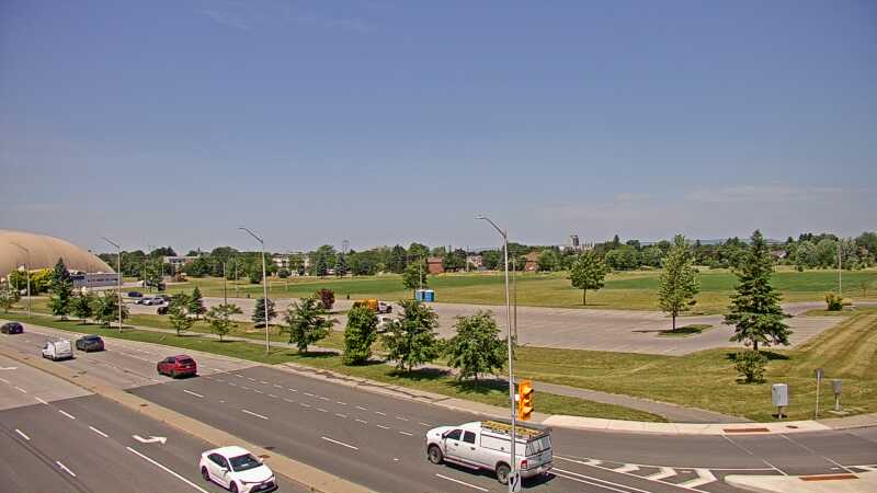 Traffic camera image at 2025-06-30 16:40:38