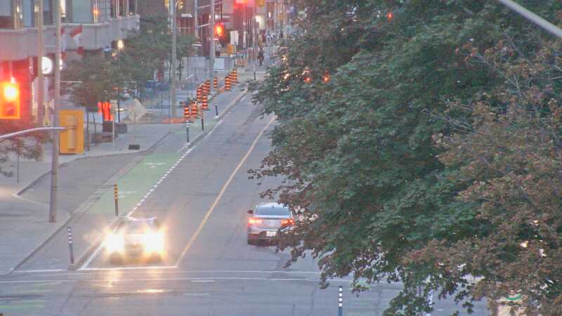 Traffic camera image at 2025-08-25 00:05:44
