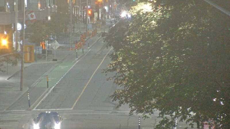 Traffic camera image at 2025-08-25 00:20:35