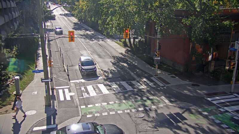 Traffic camera image at 2025-09-16 20:15:35