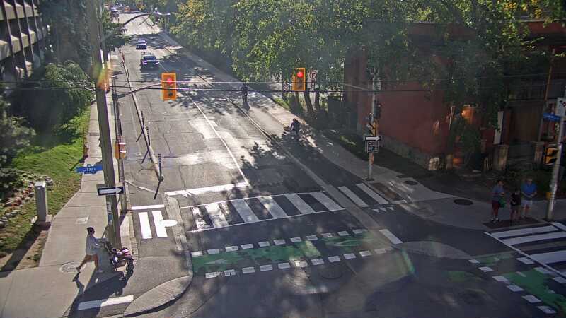 Traffic camera image at 2025-09-16 21:00:38