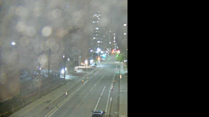 Traffic camera image at 2025-05-09 07:00:33