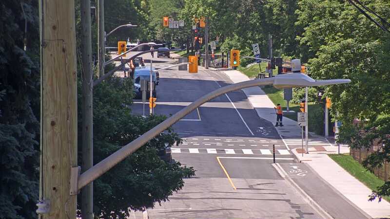 Traffic camera image at 2025-06-30 17:05:45
