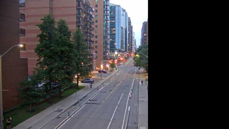 Traffic camera image at 2025-07-06 01:05:39