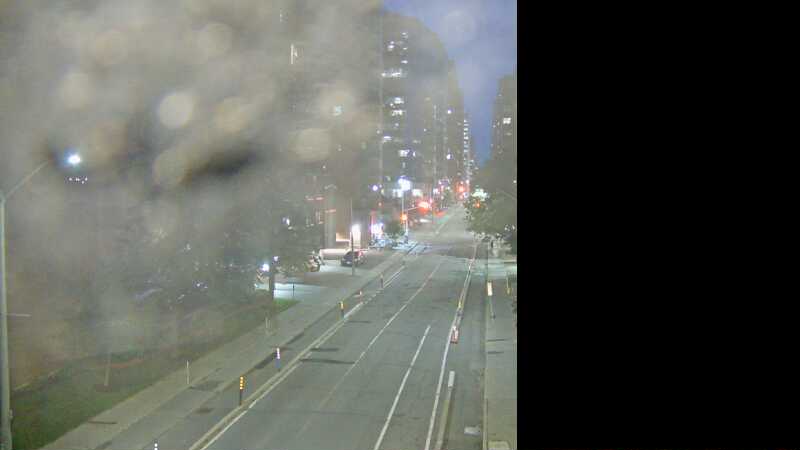Traffic camera image at 2025-07-06 01:37:17