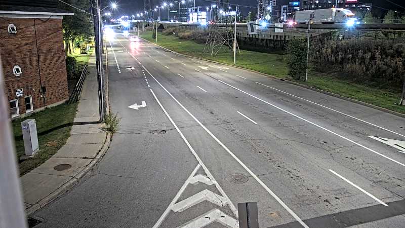 Traffic camera image at 2025-09-16 01:40:32