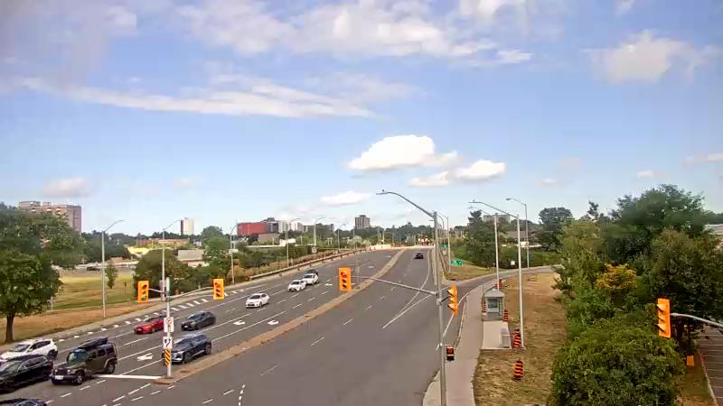 Traffic camera image at 2025-08-24 14:30:39