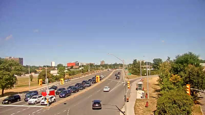 Traffic camera image at 2025-08-24 15:30:44