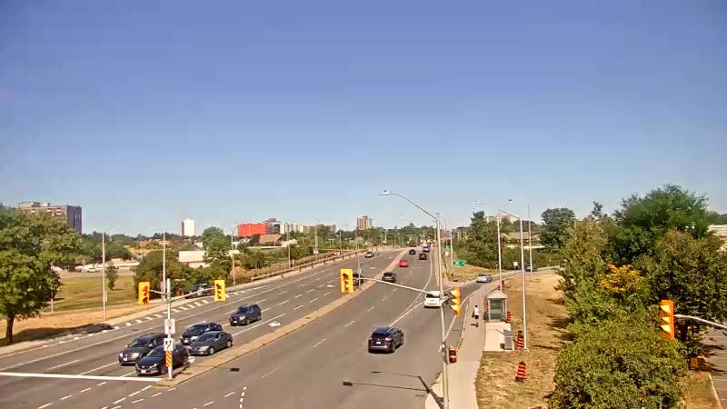 Traffic camera image at 2025-08-24 15:40:42