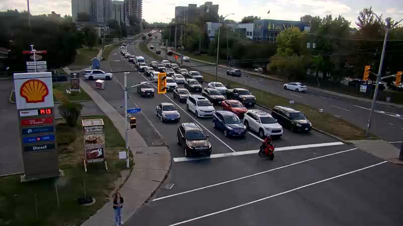 Traffic camera image at 2025-09-14 17:15:42