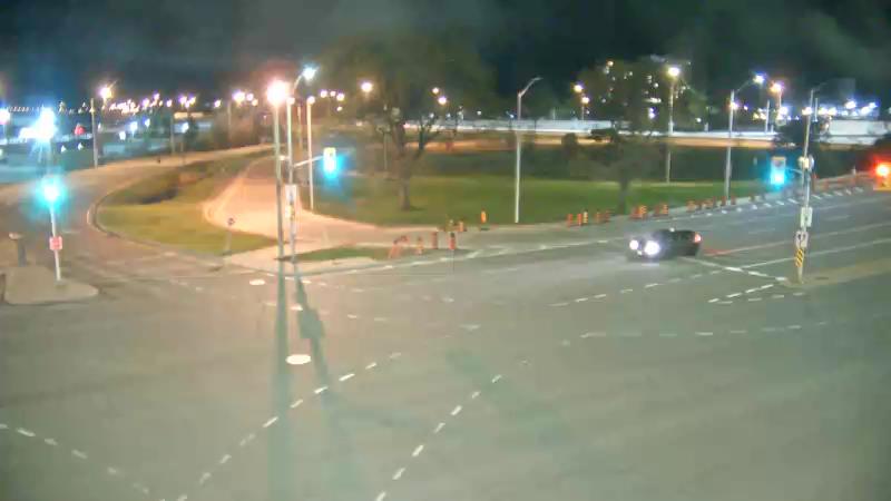 Traffic camera image at 2025-05-09 07:40:37