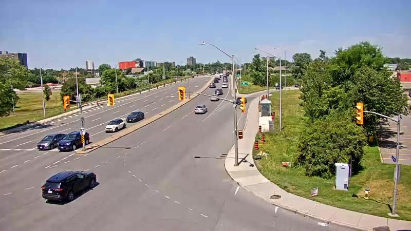 Traffic camera image at 2025-06-30 17:00:42