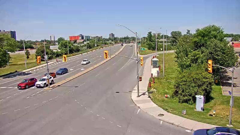 Traffic camera image at 2025-06-30 17:15:50