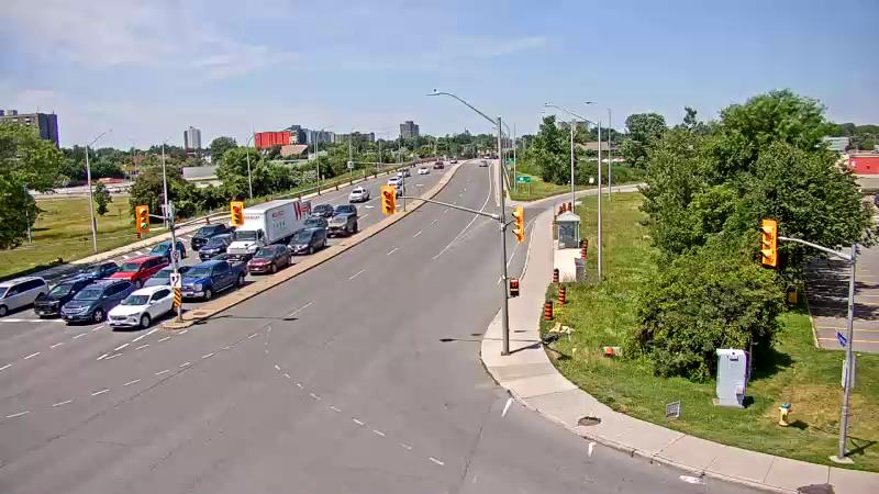 Traffic camera image at 2025-06-30 17:45:42