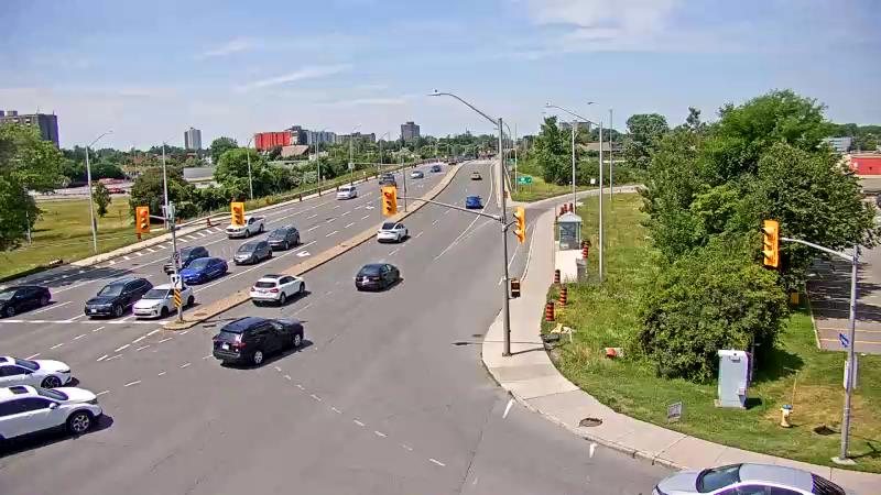 Traffic camera image at 2025-06-30 18:10:40