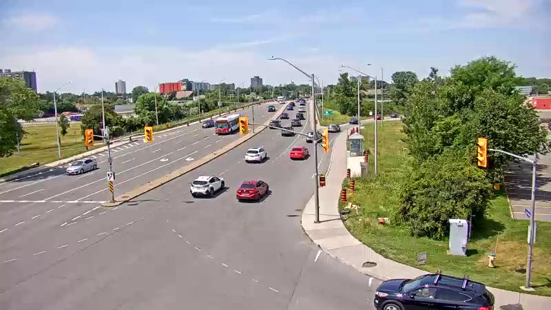 Traffic camera image at 2025-06-30 18:20:40