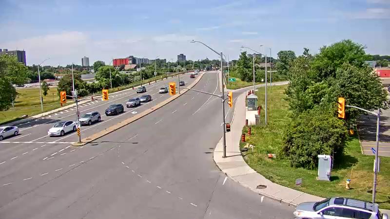 Traffic camera image at 2025-06-30 18:25:41