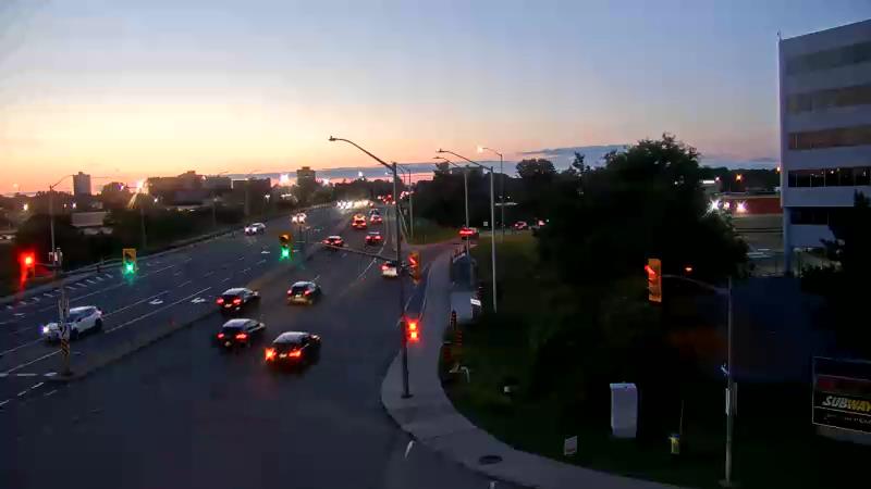 Traffic camera image at 2025-07-04 01:15:40