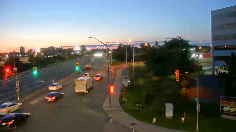 Traffic camera image at 2025-07-04 01:25:49
