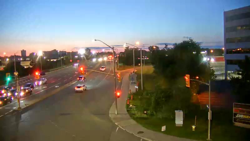 Traffic camera image at 2025-07-04 01:30:58