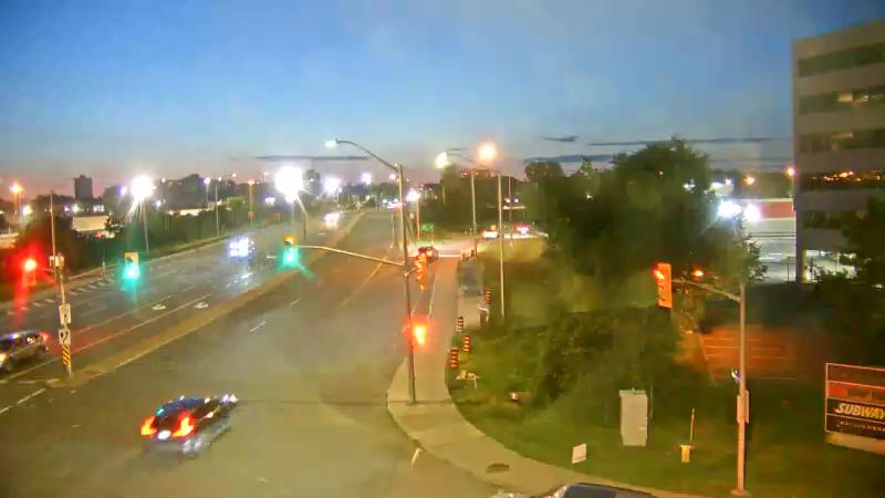 Traffic camera image at 2025-07-04 01:45:47