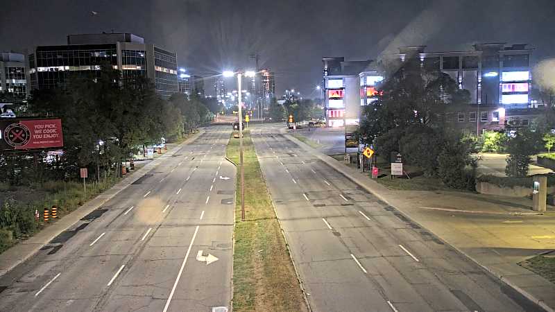 Traffic camera image at 2025-08-04 01:40:37