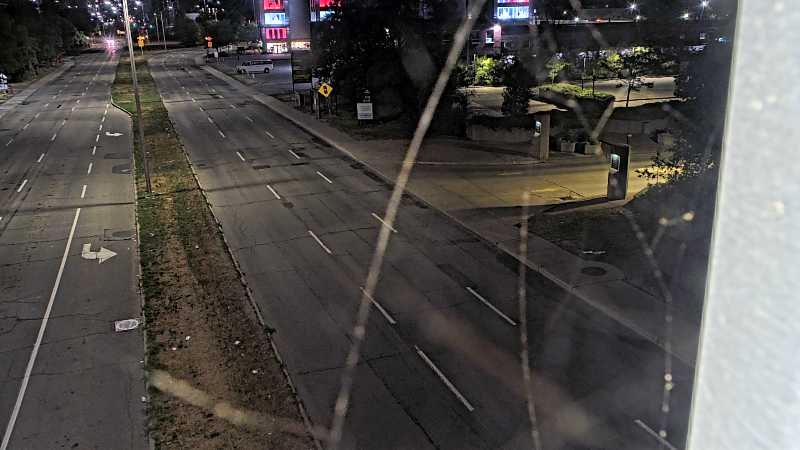 Traffic camera image at 2025-08-25 03:10:51