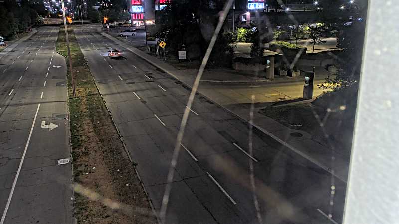 Traffic camera image at 2025-08-25 03:30:56