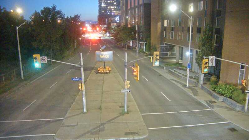 Traffic camera image at 2025-08-25 00:35:37