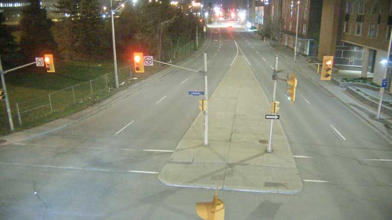 Traffic camera image at 2025-05-09 05:36:08