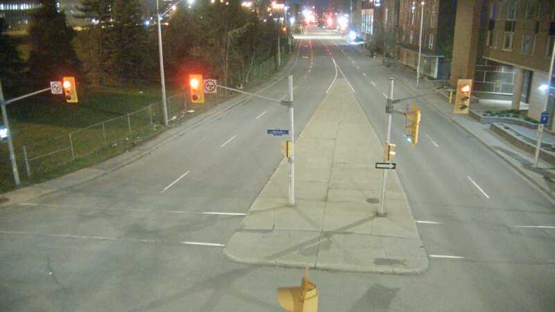 Traffic camera image at 2025-05-09 05:40:30