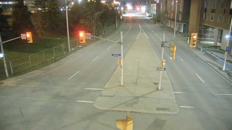 Traffic camera image at 2025-05-09 06:00:27