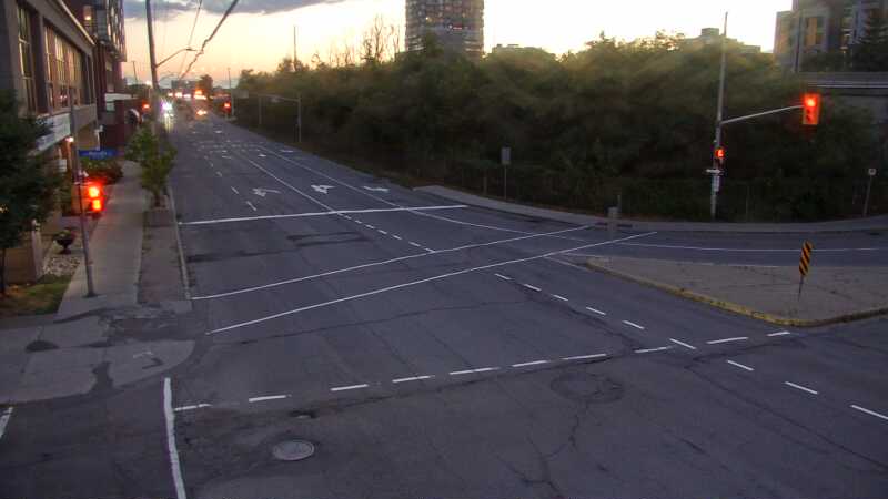 Traffic camera image at 2025-08-25 00:05:44