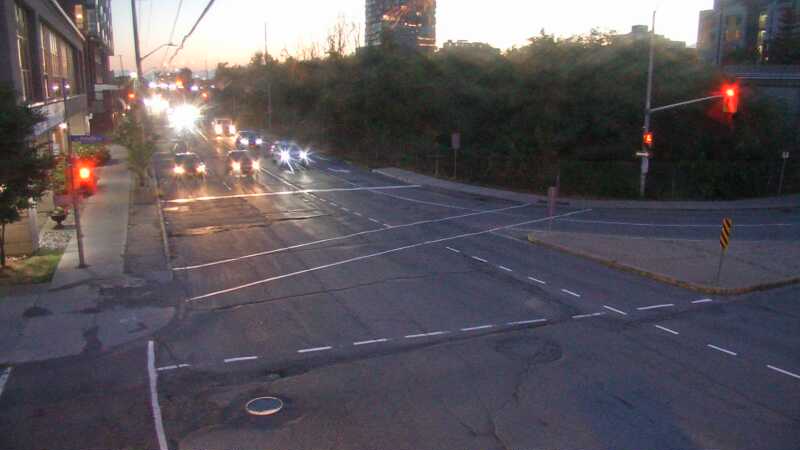 Traffic camera image at 2025-08-25 00:15:44
