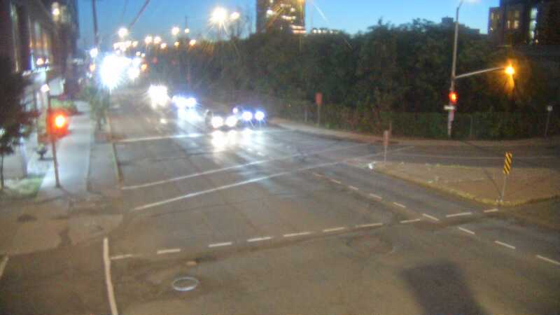 Traffic camera image at 2025-08-25 00:35:38